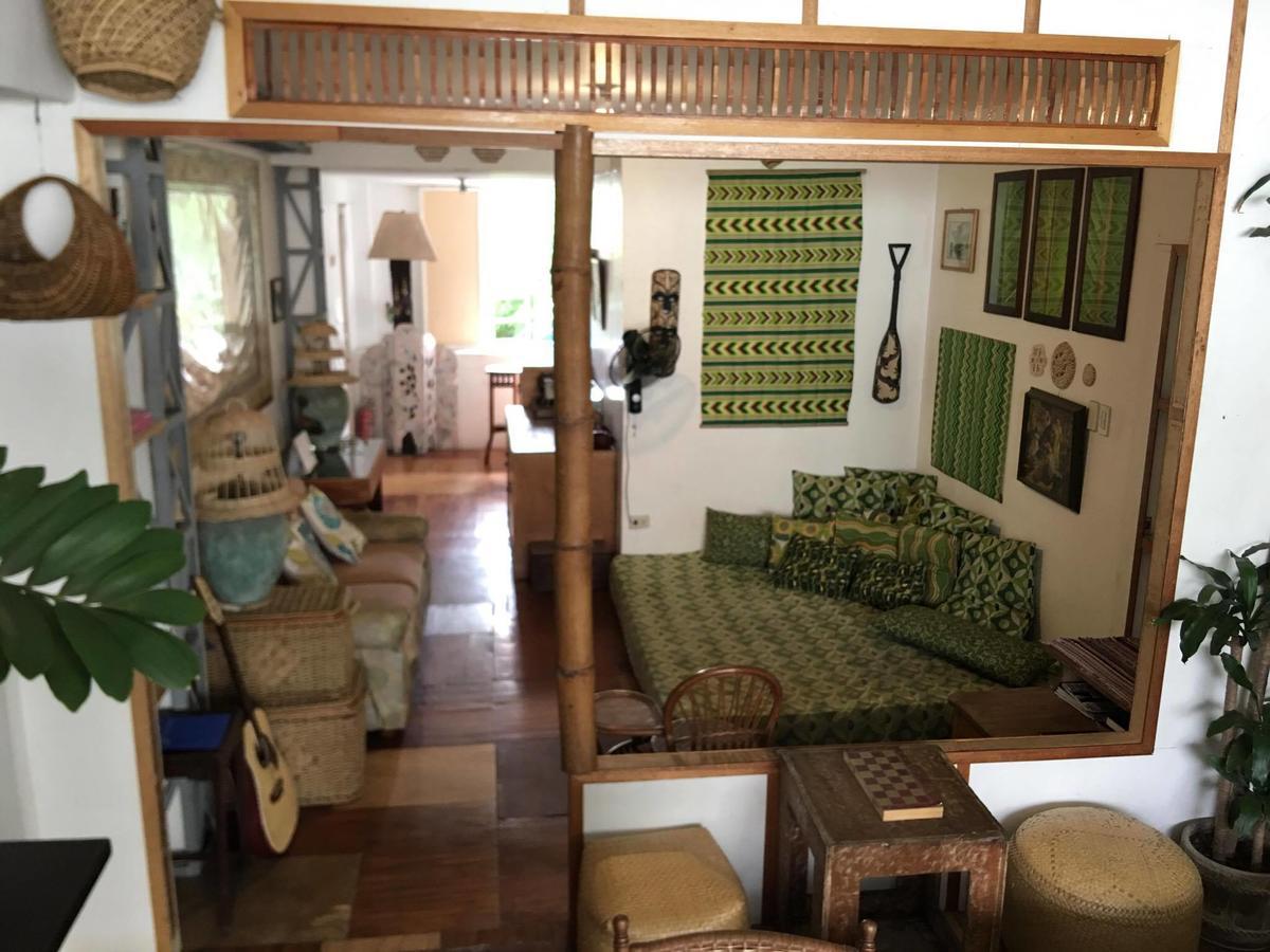 Humble Hut Hostel Manila Exteriör bild